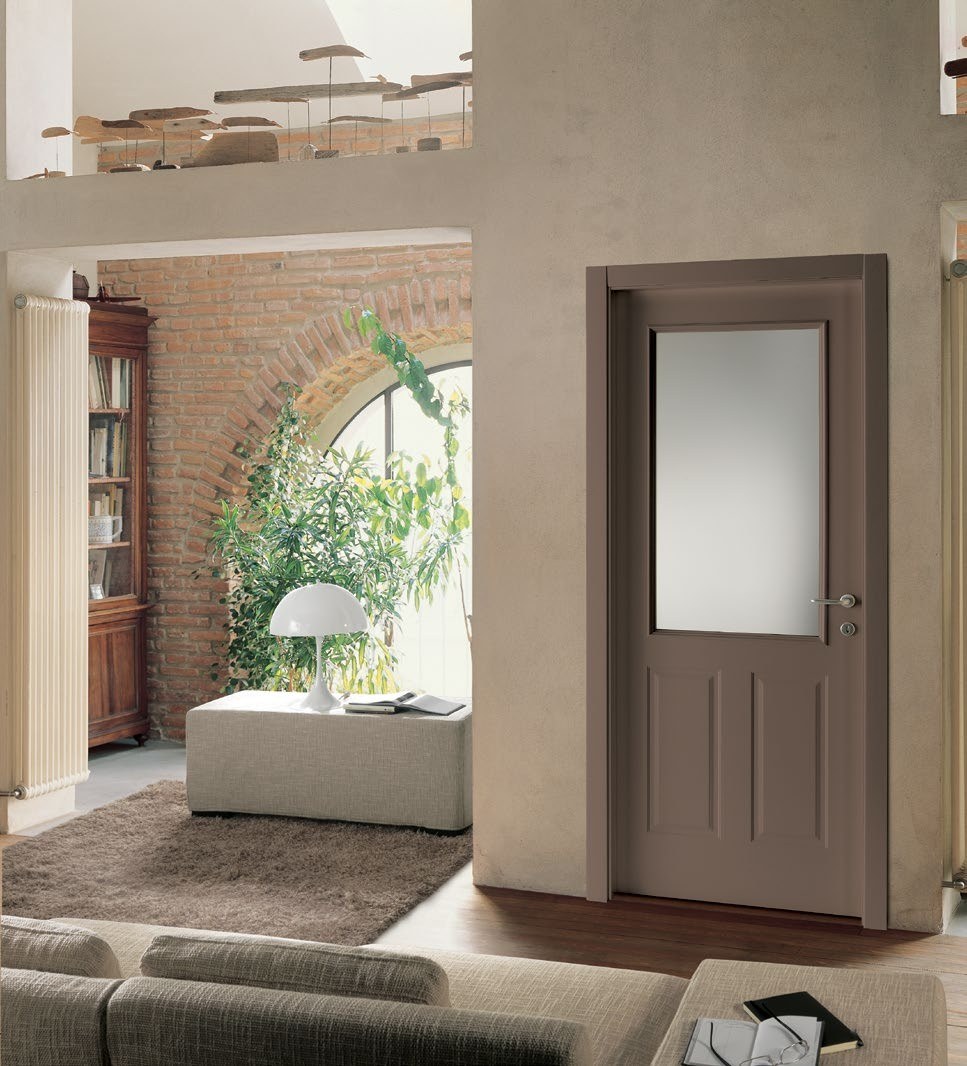 Porte intérieure dans un intérieur architectural