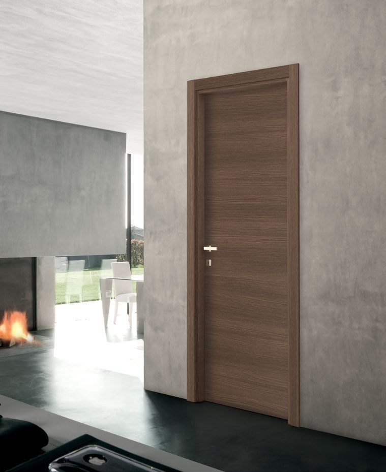 Porte intérieure dans un intérieur architectural