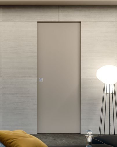Porte intérieure dans un intérieur architectural