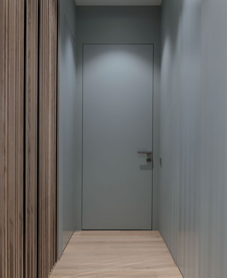 Porte intérieure dans un intérieur architectural